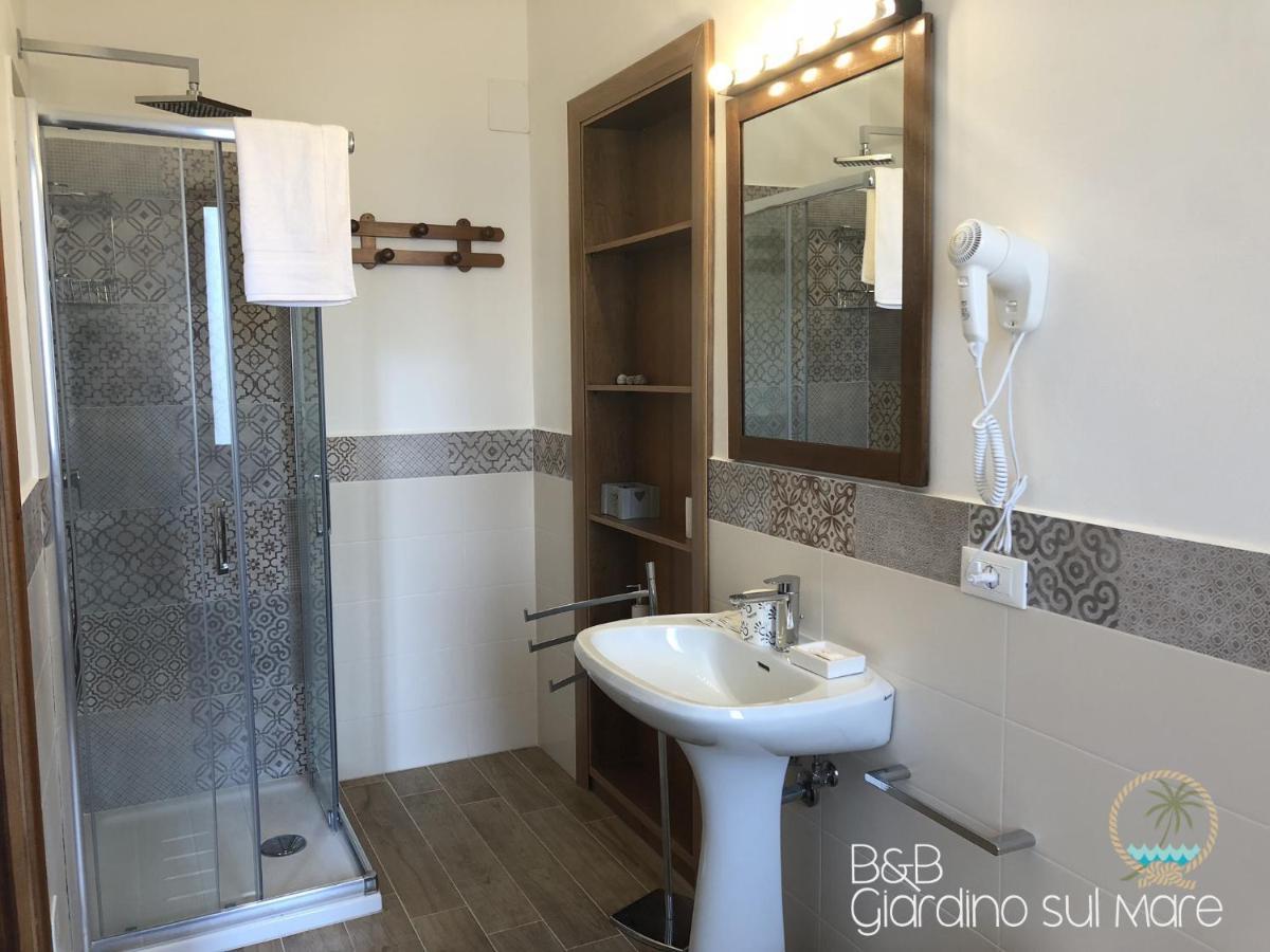 Giardino Sul Mare Bed & Breakfast Пати Екстериор снимка