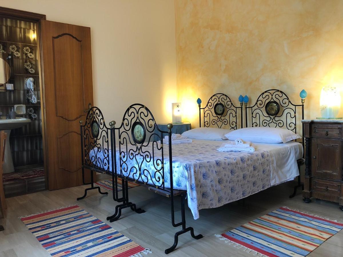 Giardino Sul Mare Bed & Breakfast Пати Екстериор снимка