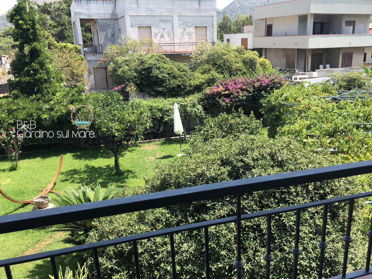 Giardino Sul Mare Bed & Breakfast Пати Екстериор снимка