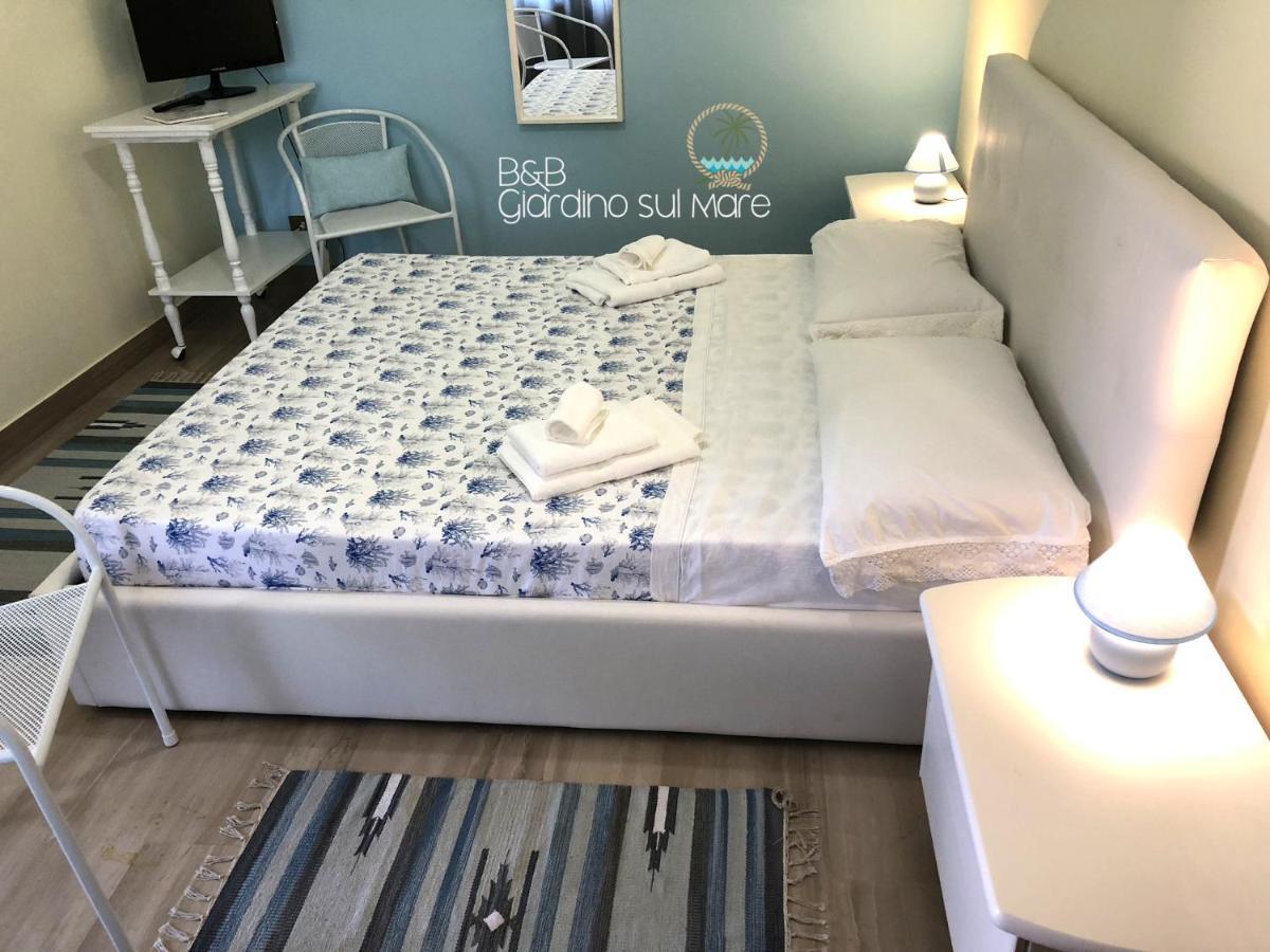 Giardino Sul Mare Bed & Breakfast Пати Екстериор снимка