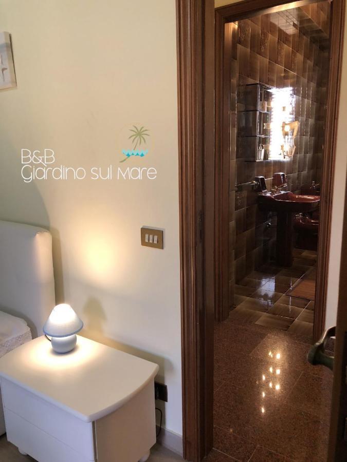 Giardino Sul Mare Bed & Breakfast Пати Екстериор снимка
